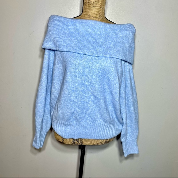 H&M Light Blue Off-the-Shoulder Sweater - Picture 2 of 6